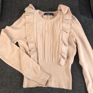 Dainty cream sweater top with drill detail